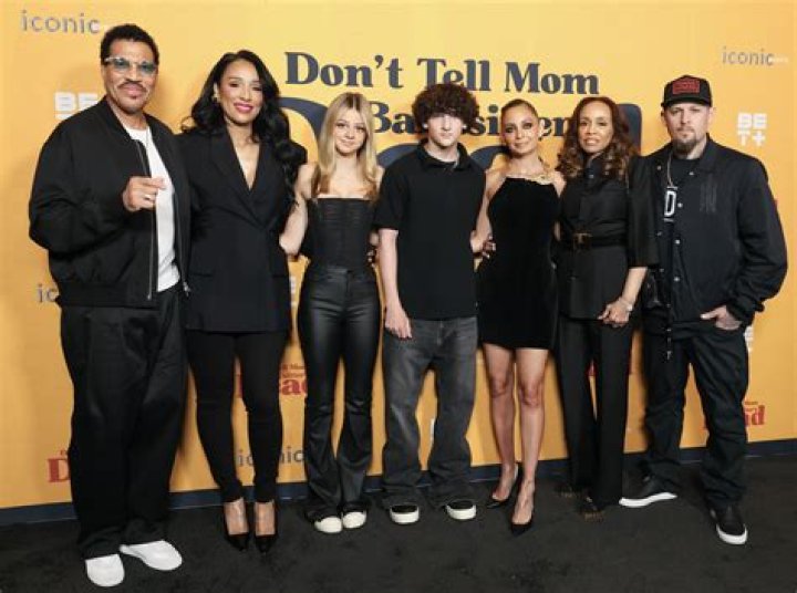 Meet Lionel Richie's Daughter Nicole Richie Know